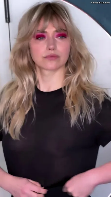 Imogen Poots photo 18 of 210