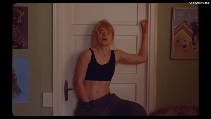 Imogen Poots photo 24 of 210