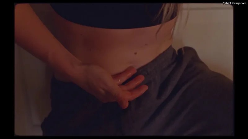 Imogen Poots photo 1 of 210