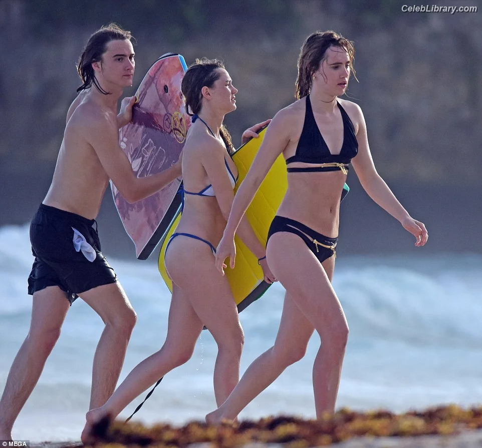 Imogen Waterhouse photo 7 of 248