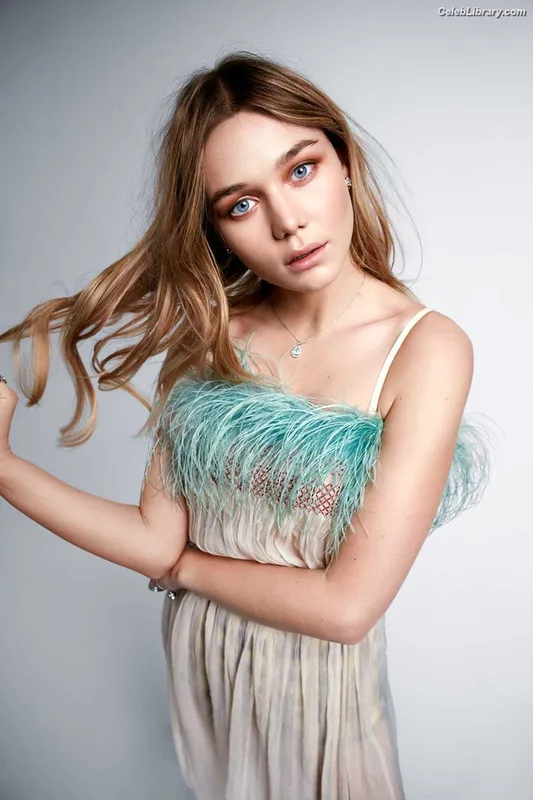 Imogen Waterhouse photo 5 of 249