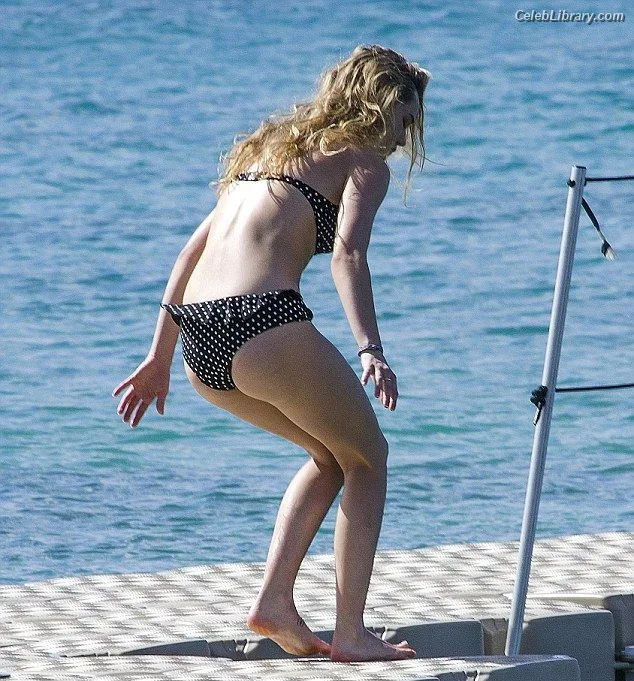 Imogen Waterhouse photo 1 of 249