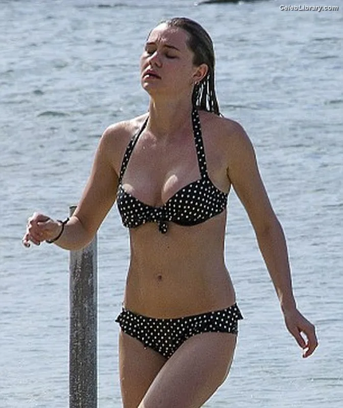 Imogen Waterhouse photo 4 of 249