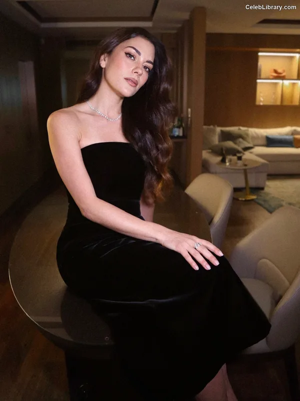 Inbar Lavi photo 13 of 87