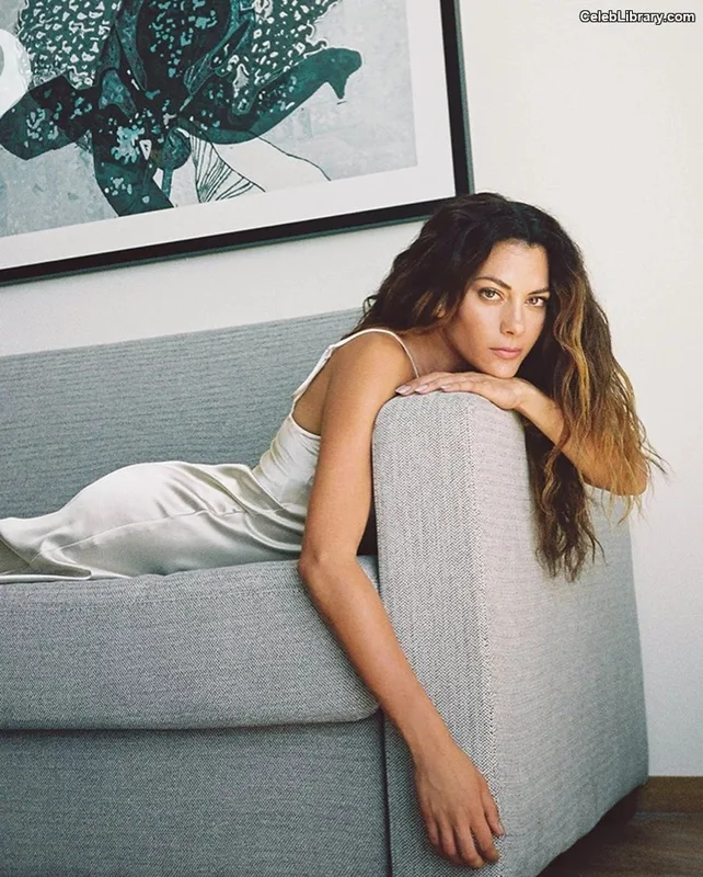 Inbar Lavi photo 2 of 87