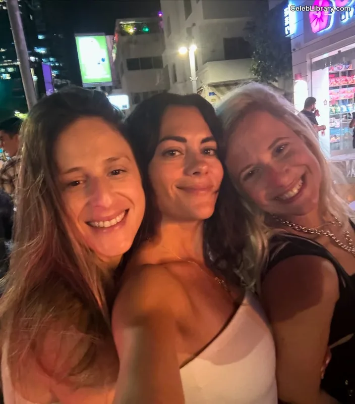 Inbar Lavi photo 7 of 87