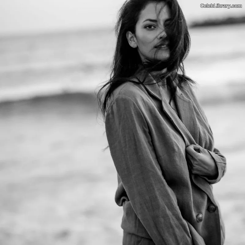 Inbar Lavi photo 2 of 87