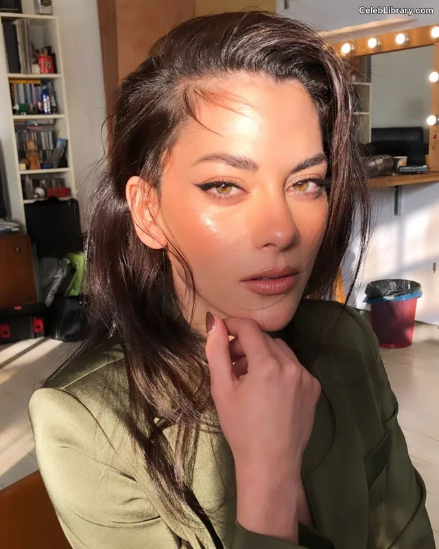 Inbar Lavi photo 23 of 87