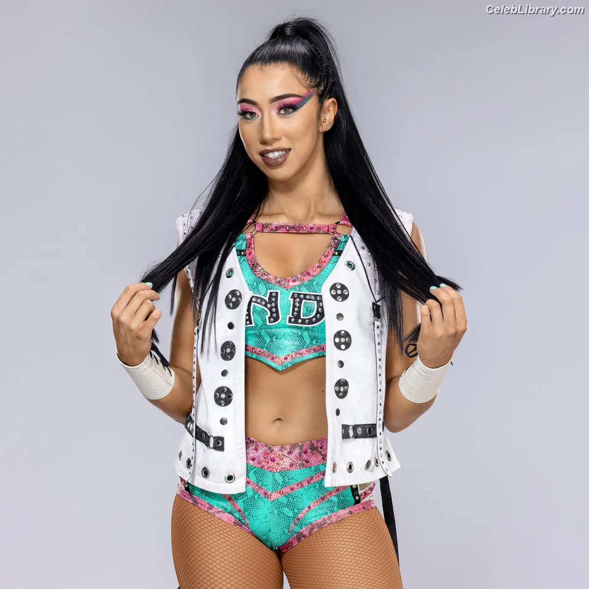 Indi Hartwell photo 1 of 885