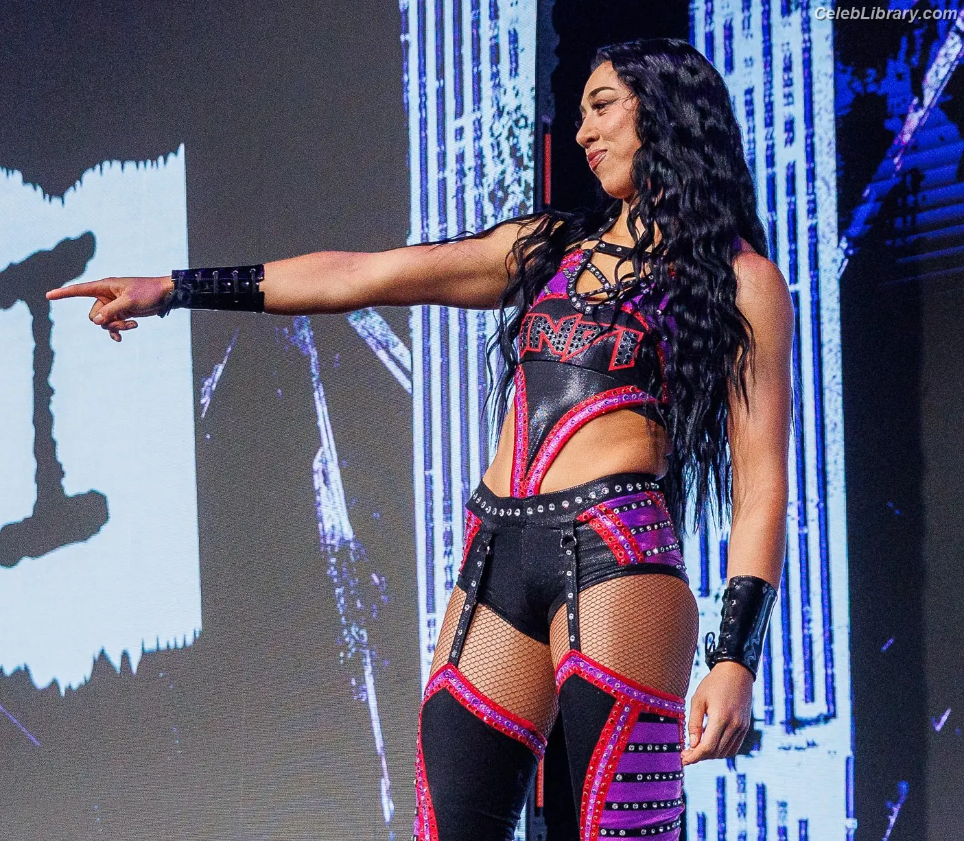 Indi Hartwell photo 19 of 885