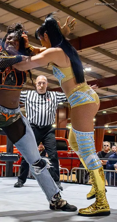 Indi Hartwell photo 24 of 885