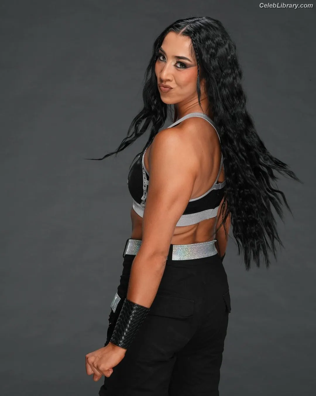 Indi Hartwell photo 21 of 885