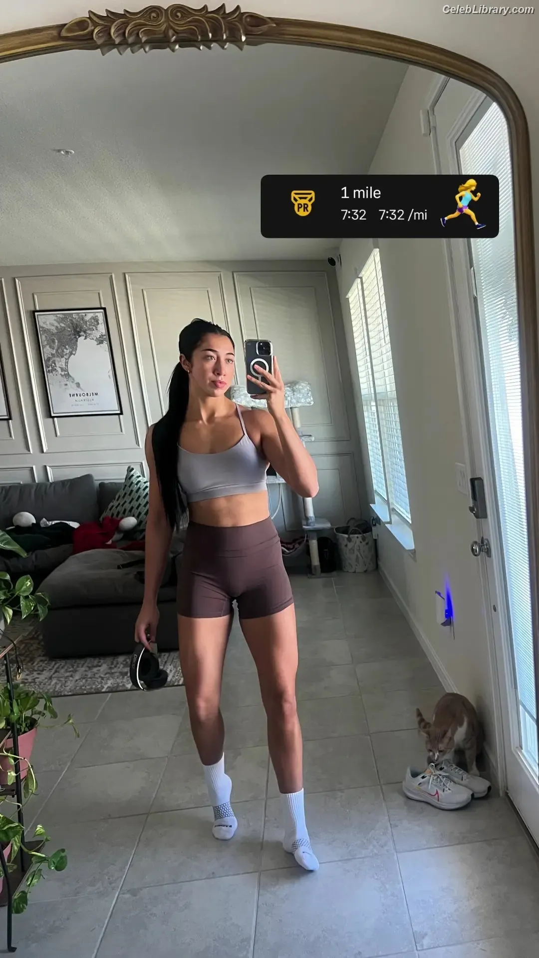 Indi Hartwell photo 8 of 885