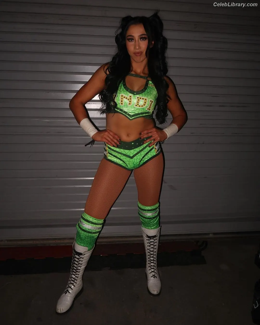 Indi Hartwell photo 20 of 885