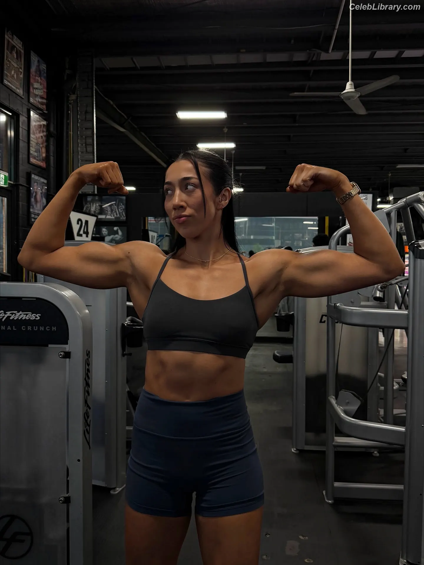 Indi Hartwell photo 5 of 885