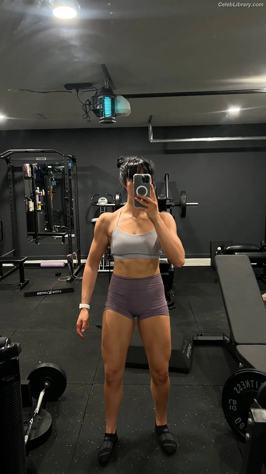 Indi Hartwell photo 5 of 885