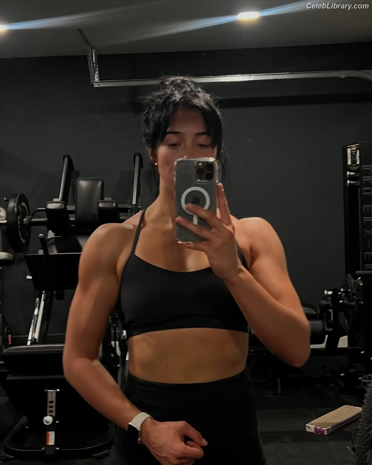 Indi Hartwell photo 22 of 885