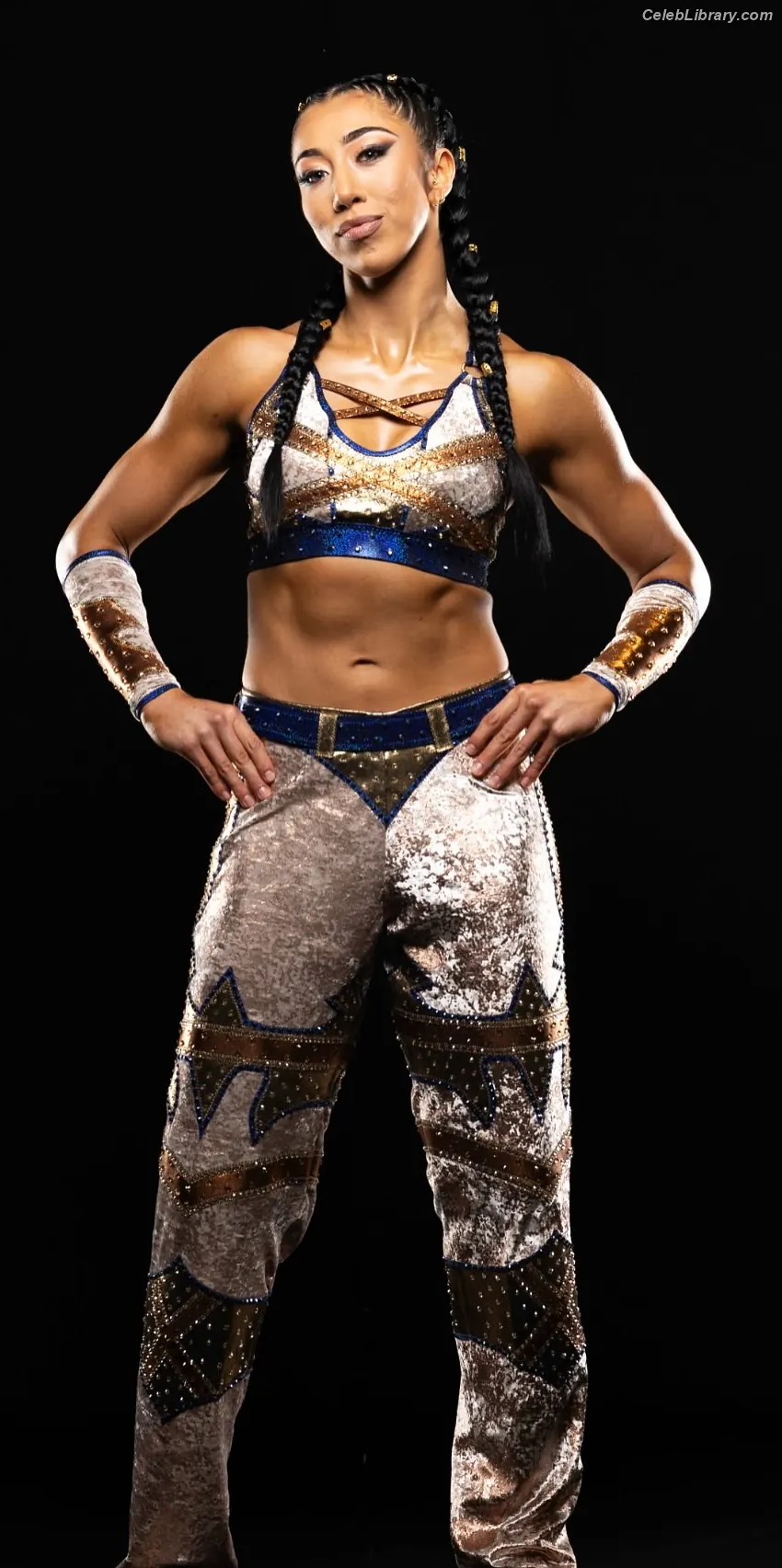Indi Hartwell photo 12 of 885