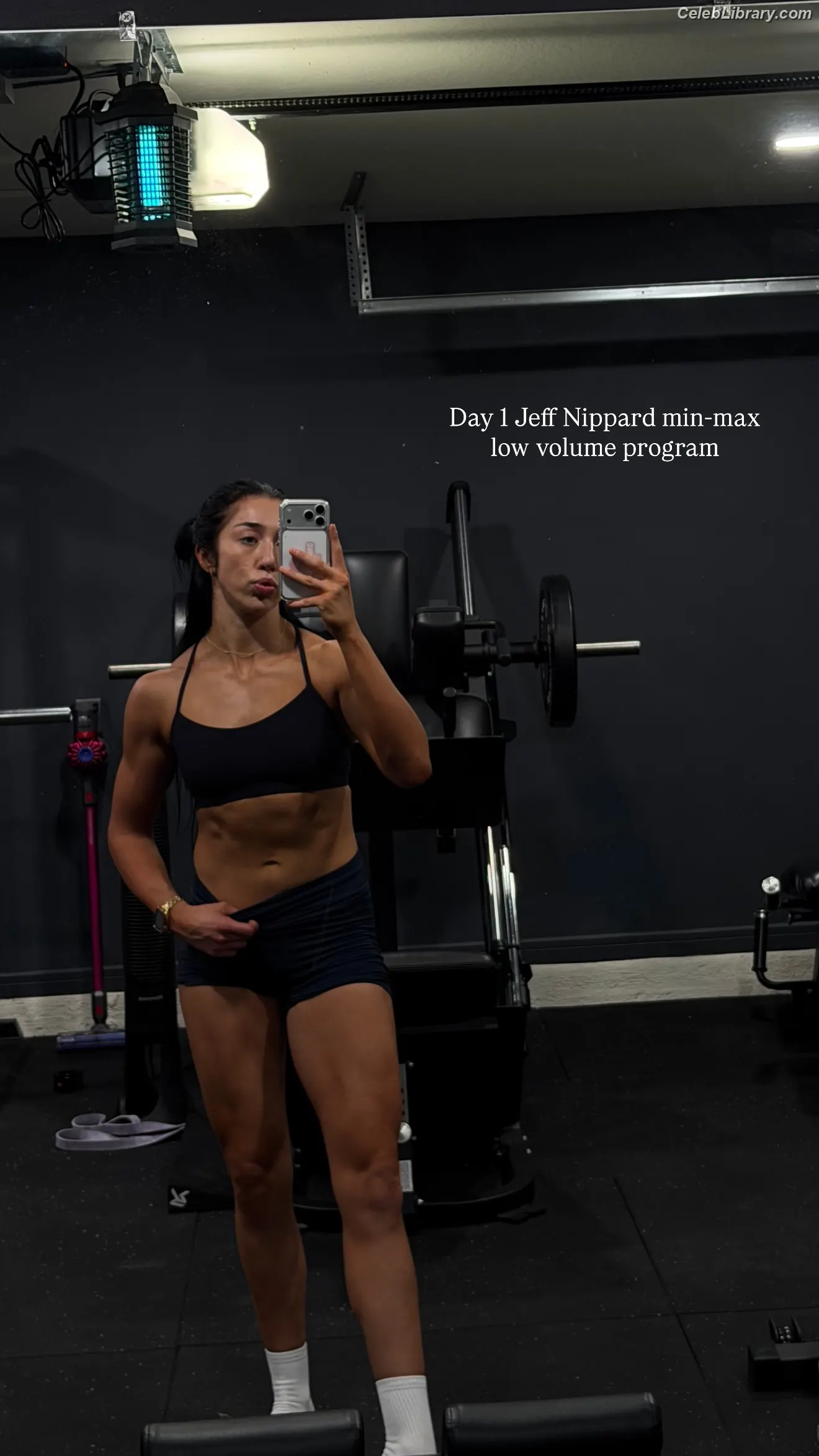 Indi Hartwell photo 10 of 885