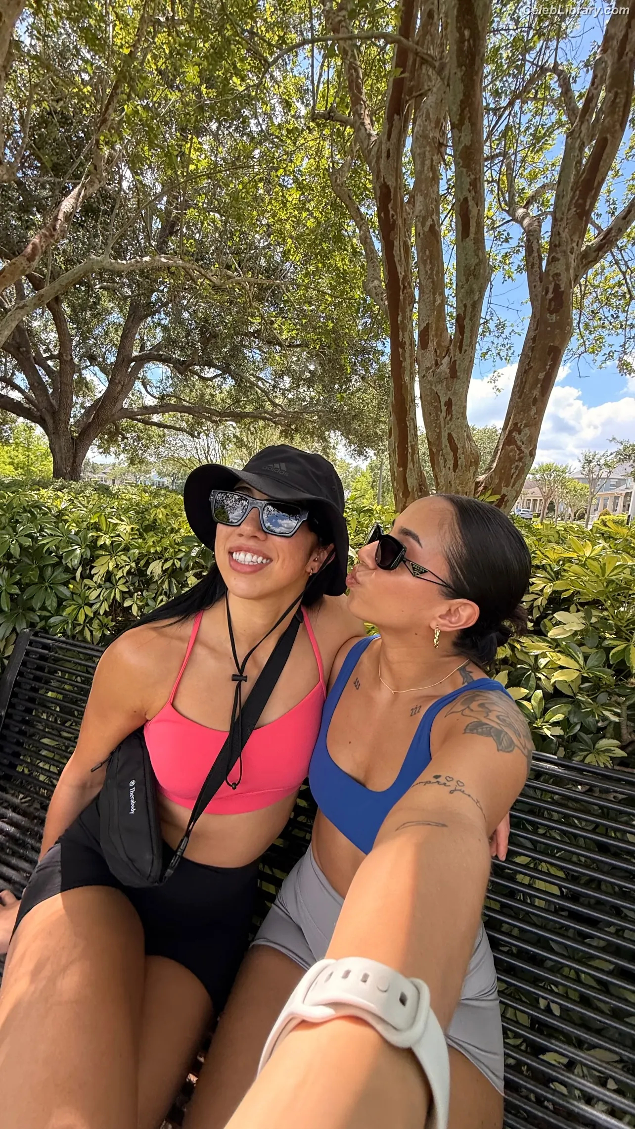 Indi Hartwell photo 3 of 885
