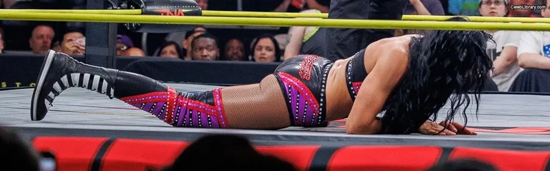 Indi Hartwell photo 14 of 884