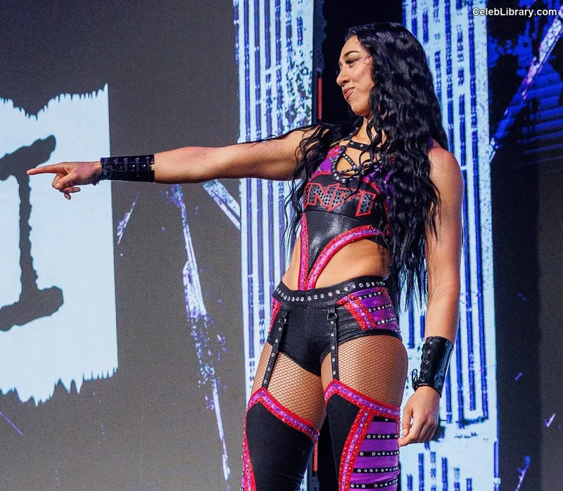 Indi Hartwell photo 17 of 884