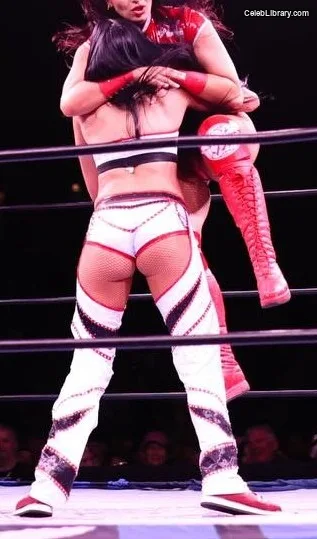 Indi Hartwell photo 9 of 884