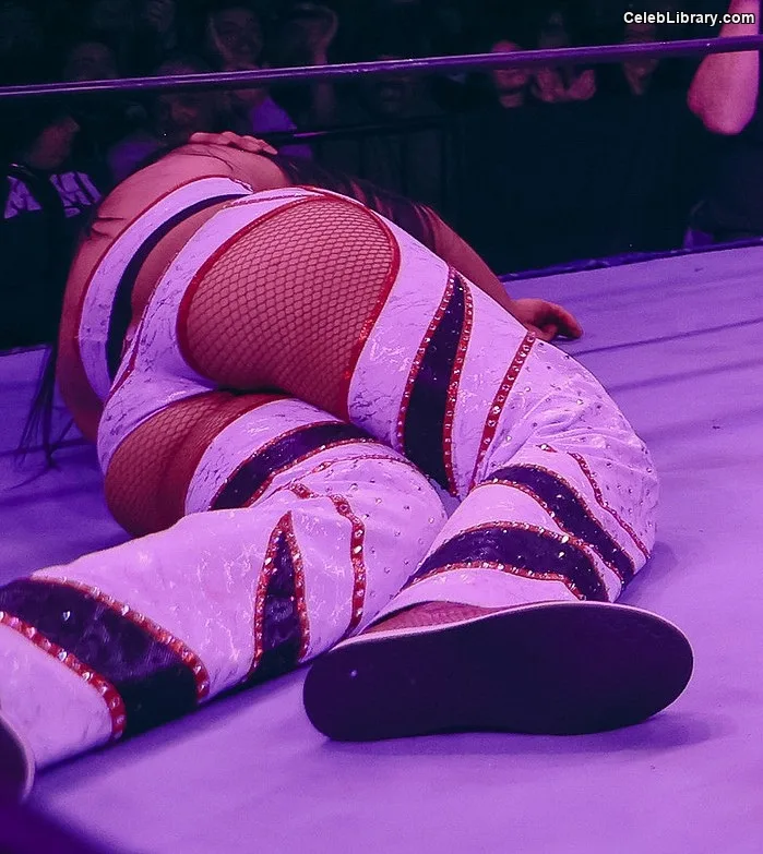 Indi Hartwell photo 24 of 884