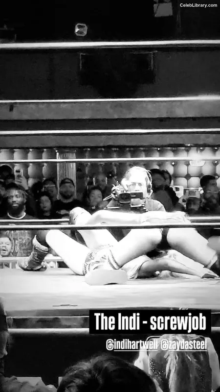 Indi Hartwell photo 22 of 884
