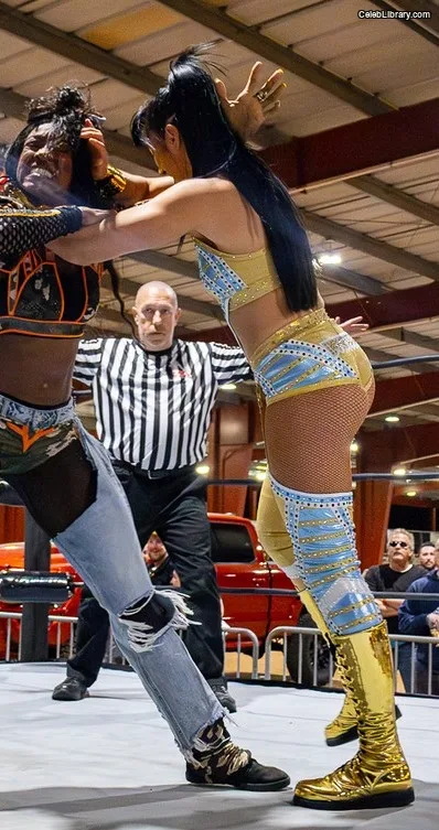 Indi Hartwell photo 14 of 884