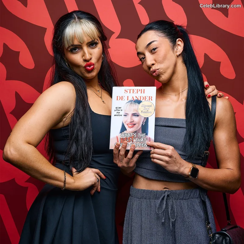 Indi Hartwell photo 18 of 884