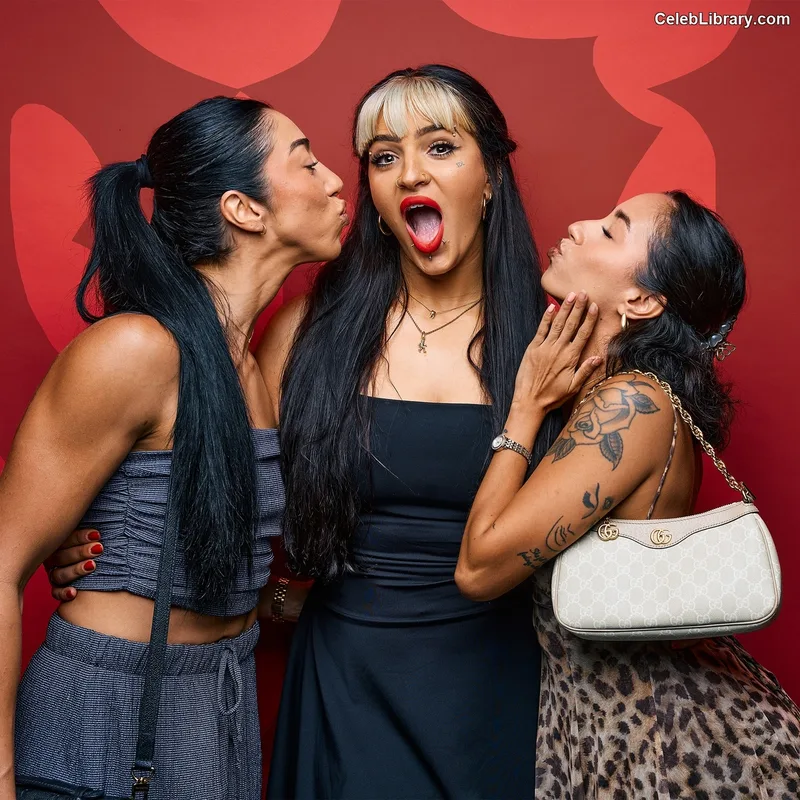 Indi Hartwell photo 20 of 884