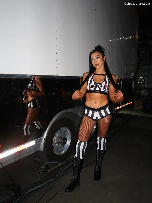Indi Hartwell photo 23 of 884