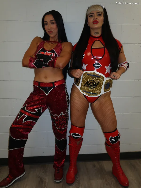 Indi Hartwell photo 18 of 884