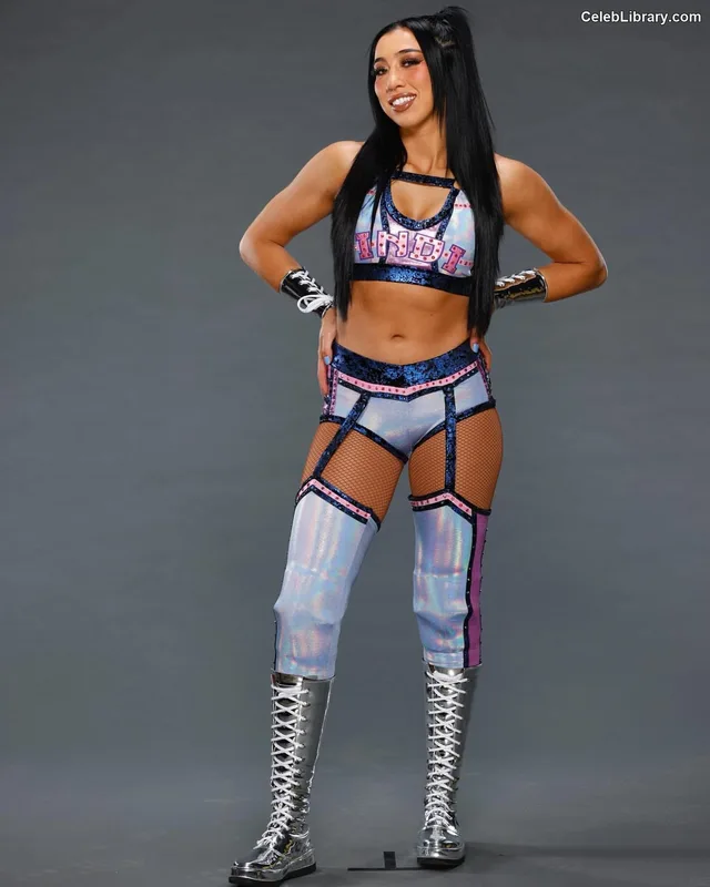 Indi Hartwell photo 18 of 884
