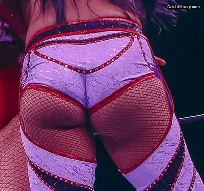 Indi Hartwell photo 19 of 884