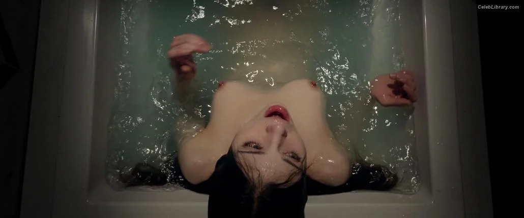 India Eisley photo 8 of 44