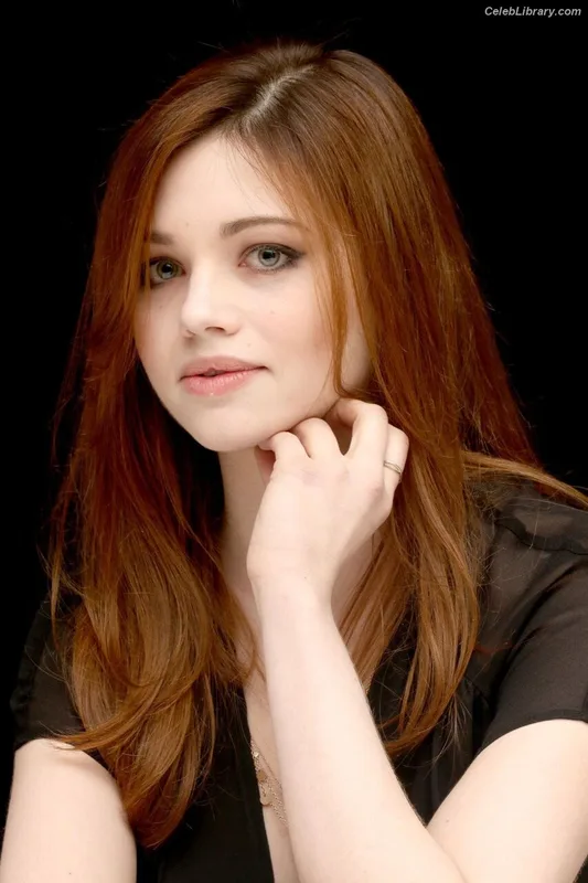 India Eisley photo 21 of 45