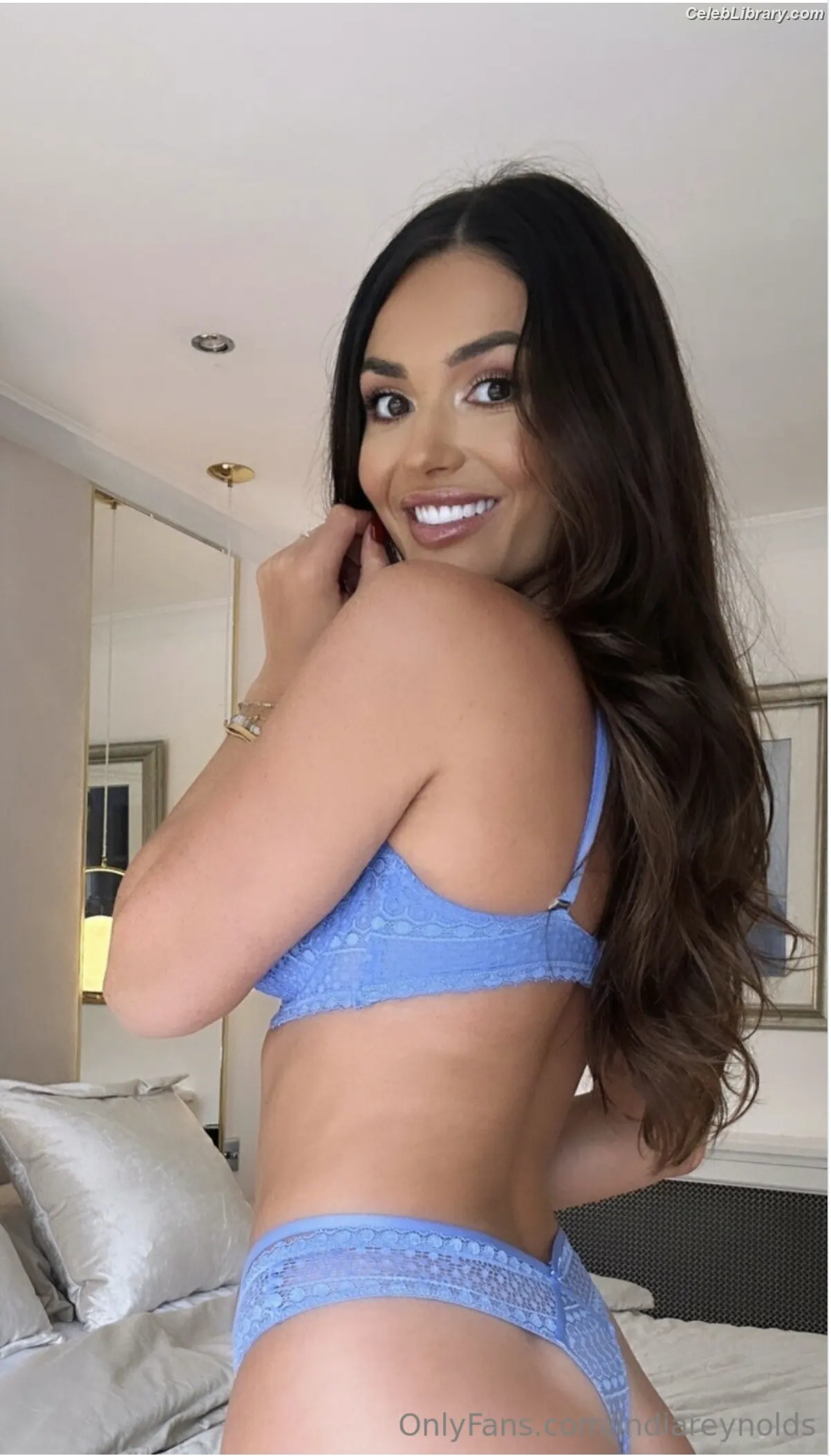 India Reynolds photo 21 of 1237