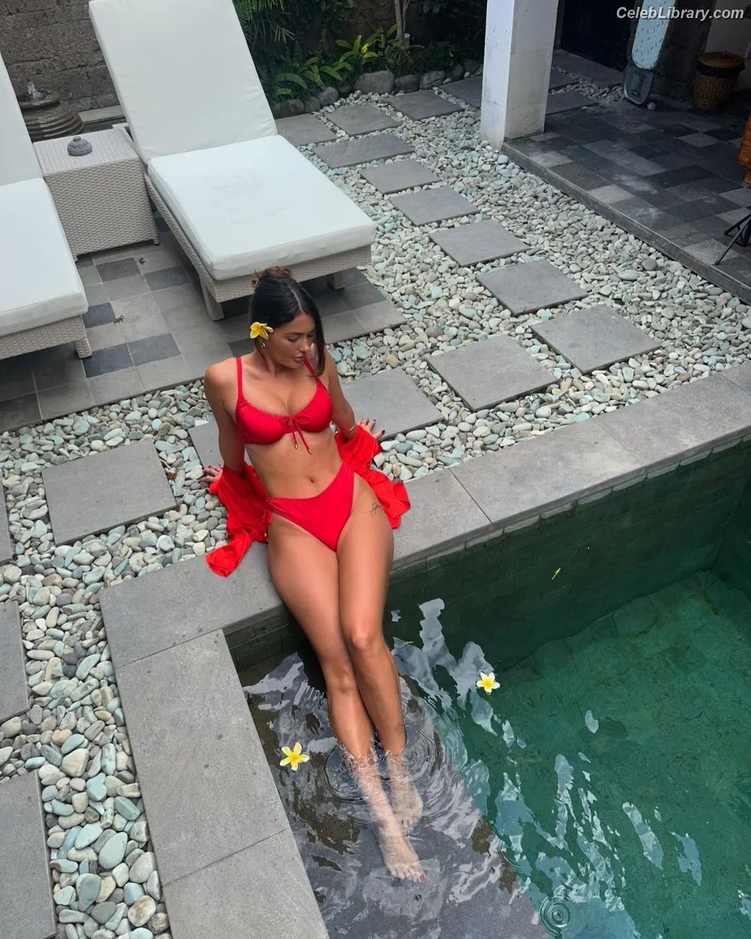 India Reynolds photo 14 of 1237