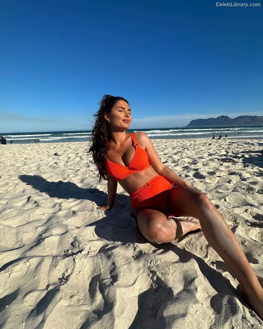 India Reynolds photo 4 of 1237