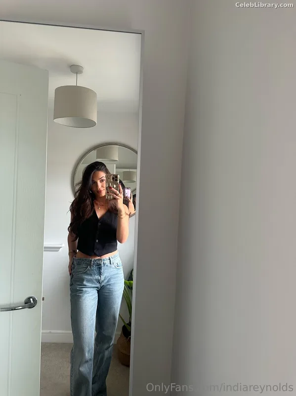 India Reynolds photo 9 of 1236