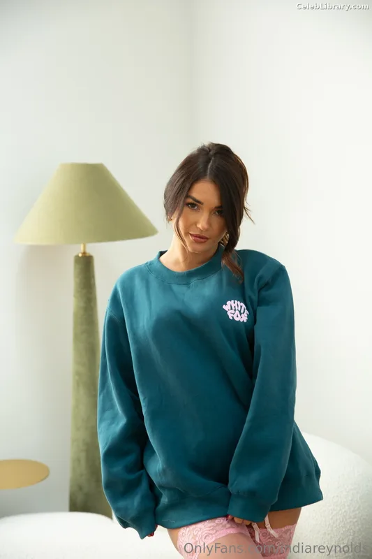 India Reynolds photo 7 of 1236