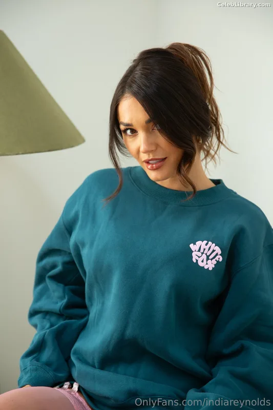 India Reynolds photo 15 of 1236