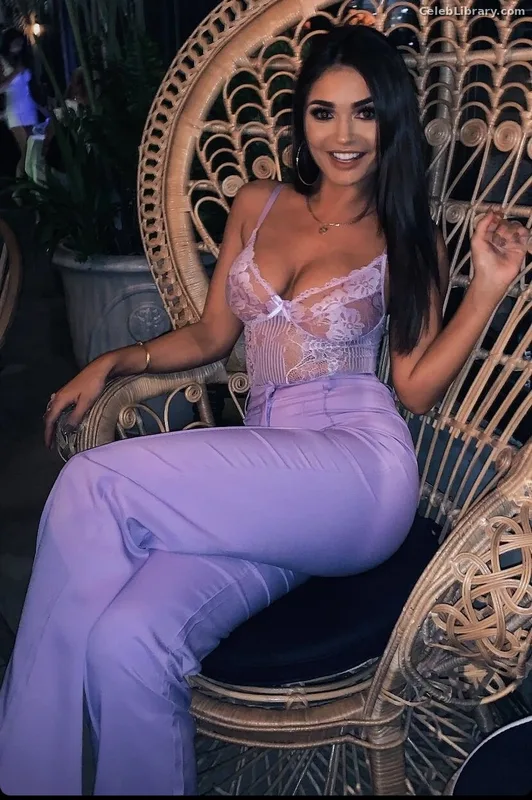 India Reynolds photo 8 of 1236
