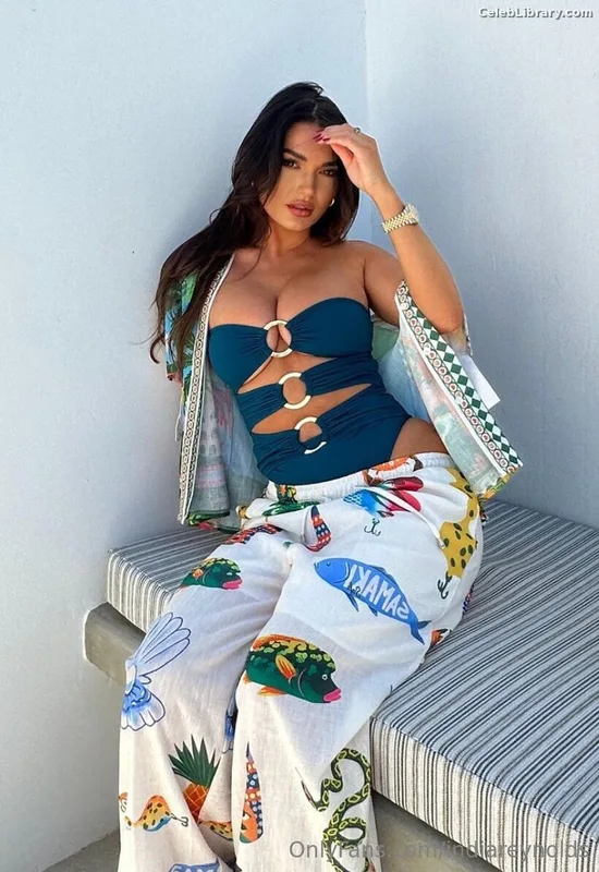 India Reynolds photo 20 of 1236