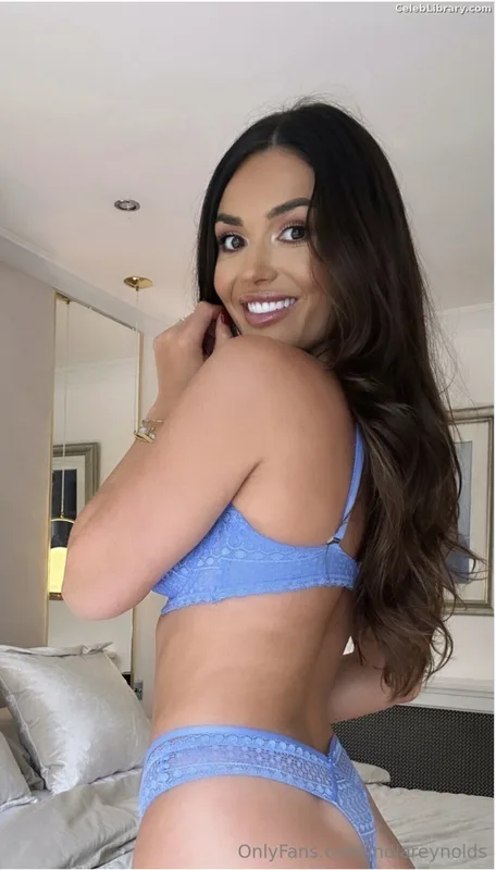 India Reynolds photo 19 of 1236