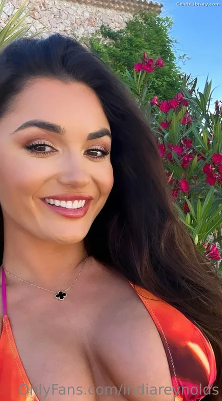 India Reynolds photo 22 of 1236