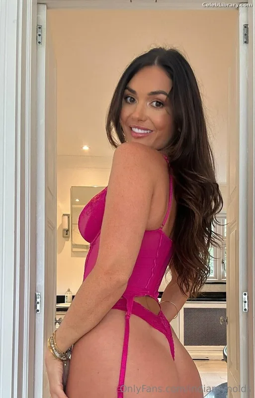 India Reynolds photo 4 of 1236