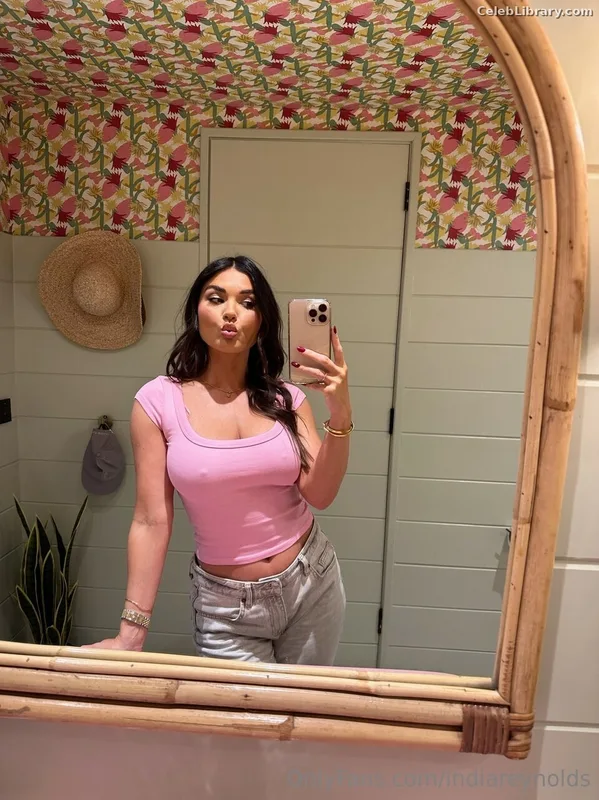 India Reynolds photo 20 of 1236